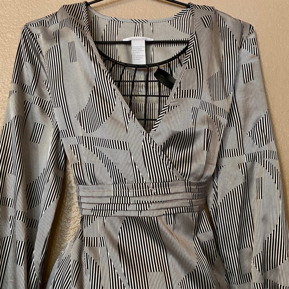 Dress - Picture 4 of 5